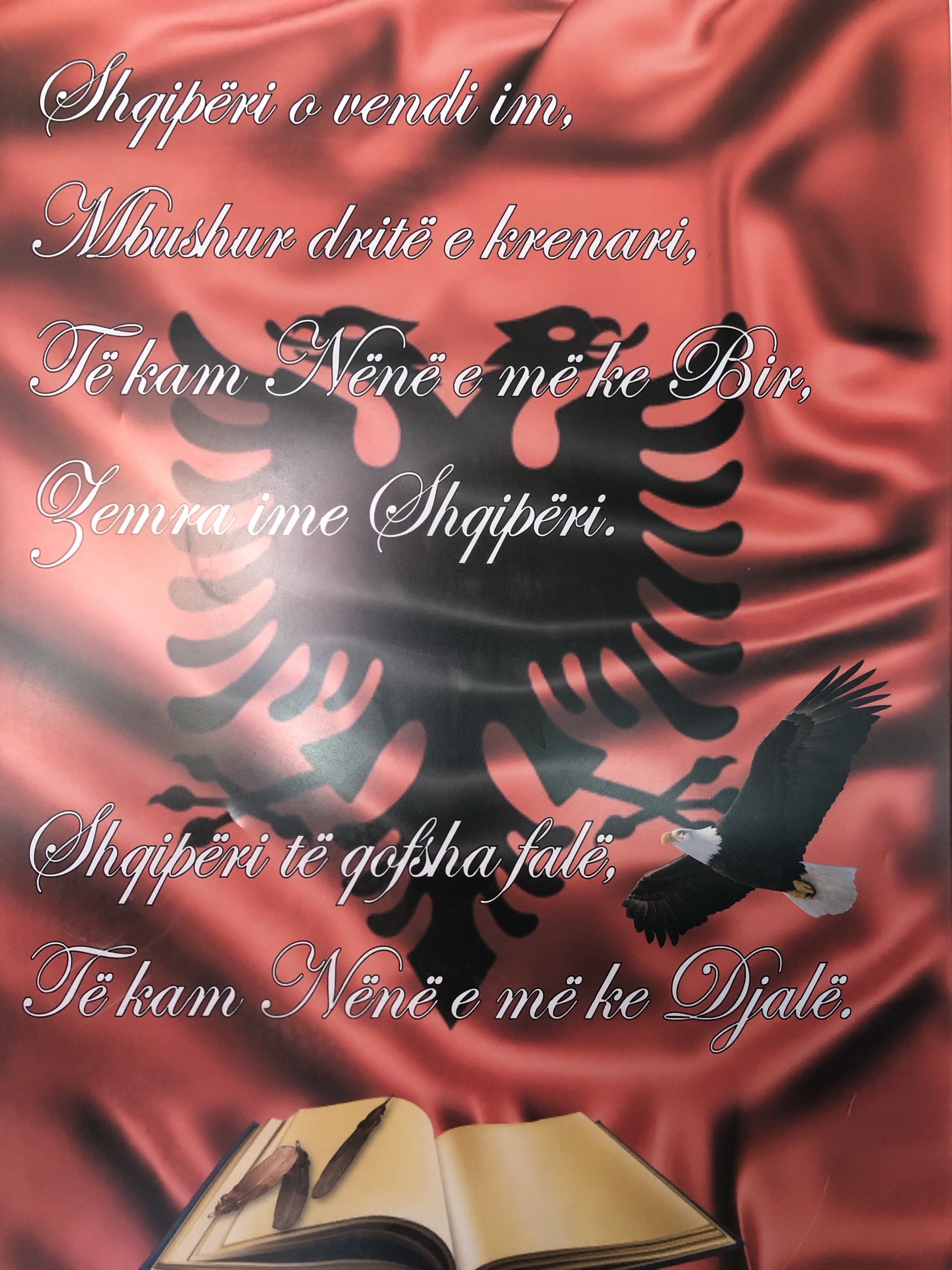 Gjuha mban gjallë shpirtin e një kombi! Gjuha mban gjallë shpirtin e një kombi!
